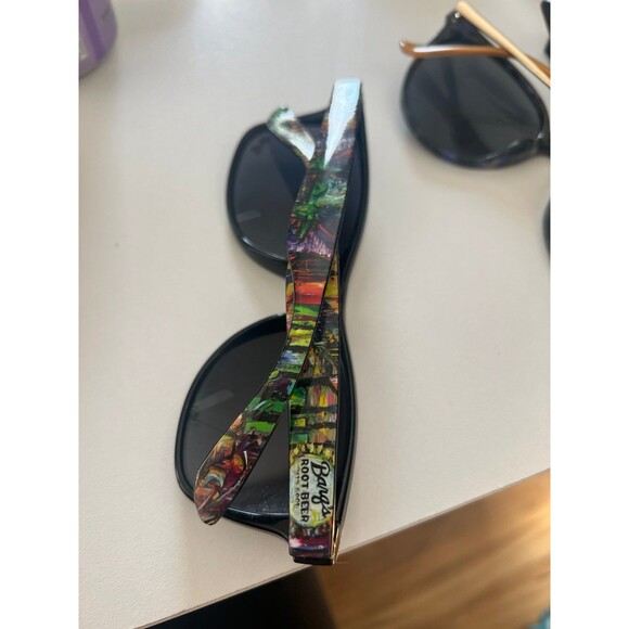 Sunglasses lot of 9 - Picture 4 of 10